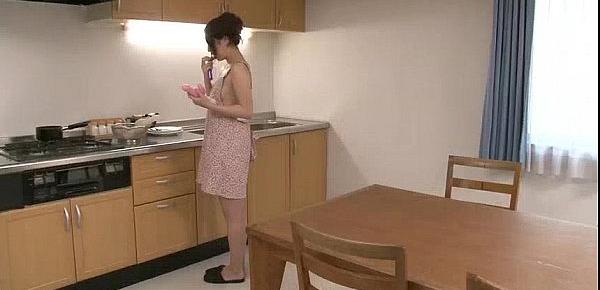  Riko has a dildo dream in her kitchen and uses her toys to cum